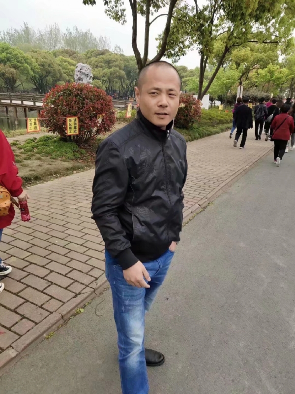 傻子的第一张照片--江苏王婆说媒