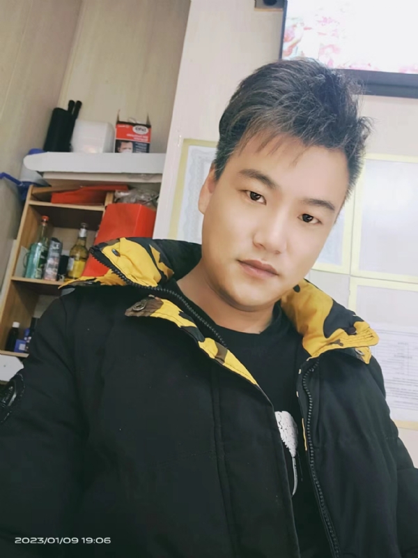 孤酒枕愁眼眠的第一张照片--江苏王婆说媒