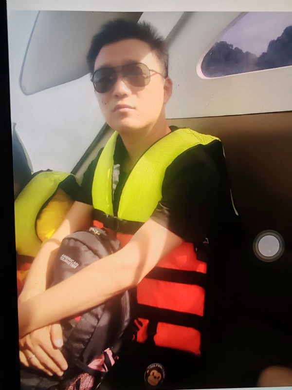 座看烟霞散的第一张照片--江苏王婆说媒